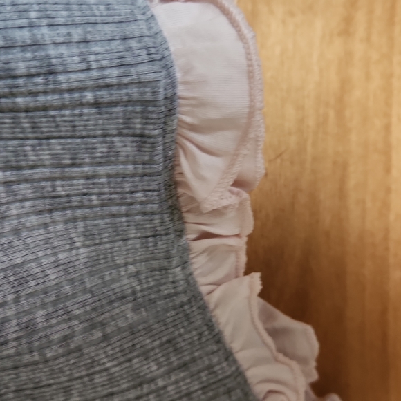 Victoria Secret Ribbed Ruffled Shorts - Picture 4 of 8